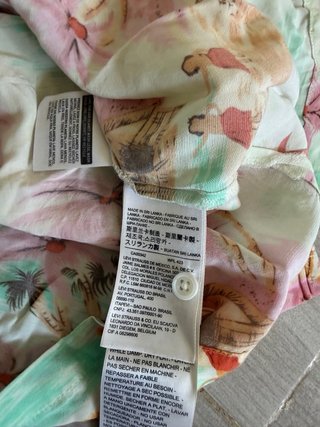 Camisa Levi's Estampada Tropical Talla M