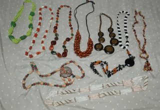 Lote Collares, Pendientes, Pulseras y Broches