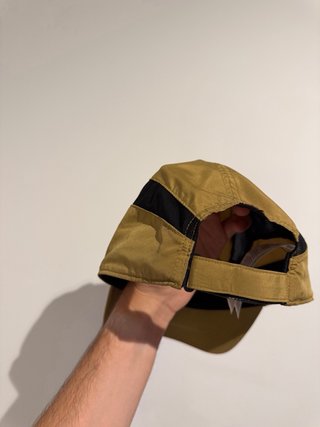 Gorra Asics