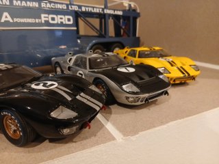 Equipo ford cobra 1:18
