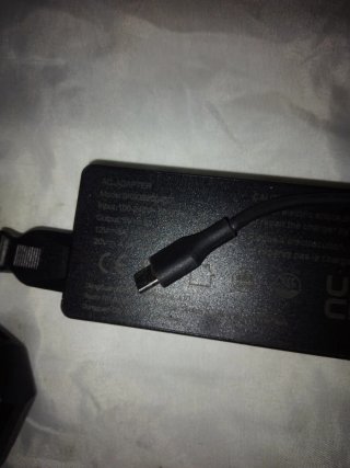 Cargador Lenovo para portátil