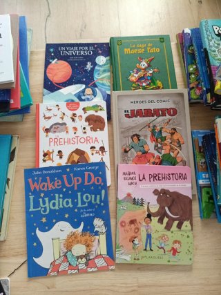 LIBROS INFANTILES, a qué sabe la luna y otros