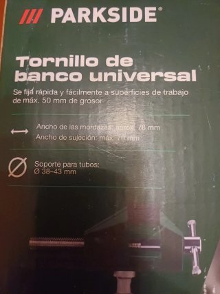 Guantes de trabajo y herramientas