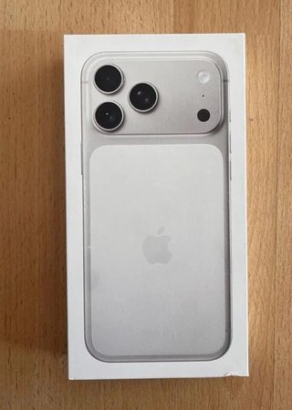 iPhone 17 Pro Max Naranja [A]