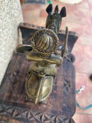 Figura de bronce guerrero hindu