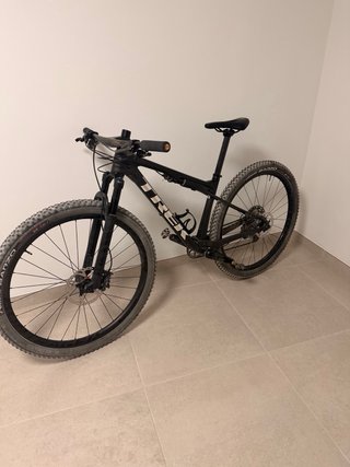 Trek Supercaliber 9.8 Gen 1