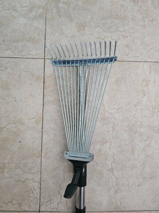 Rastrillo Hojas Ajustable 207cm + Guantes
