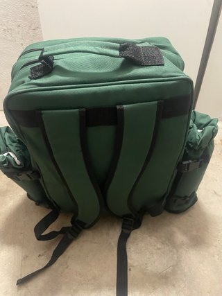 Mochila de camping verde