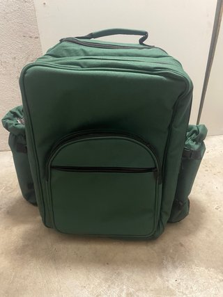 Mochila de camping verde