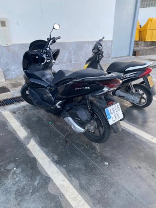 Honda PCX Negra