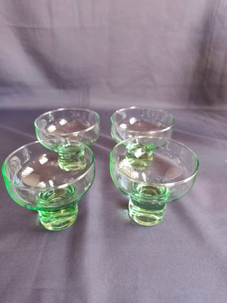 Copas de cava vintage verdes (Set de 4)