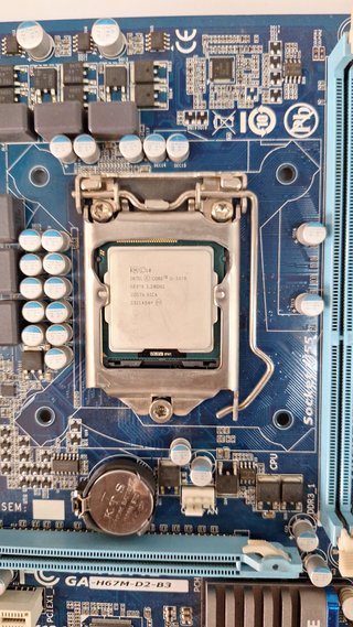 Placa Base Gigabyte H67M-D2-B3 + Intel i5 3470