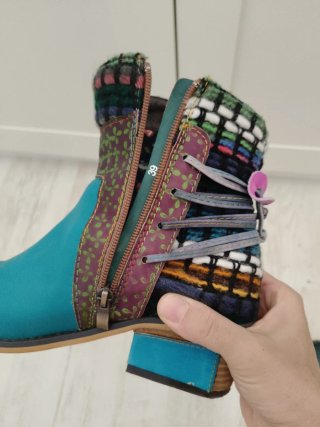 Botines multicolor con detalles étnicos