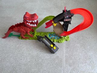 Hotwheels Pista Dinosaurio Completa