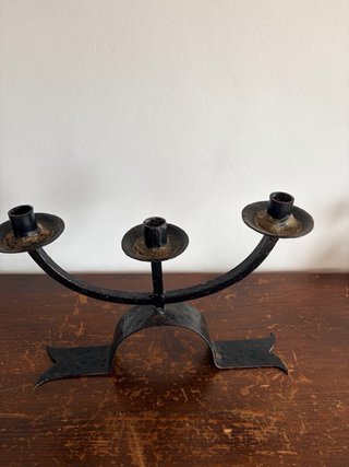 Candelabro de forja negro