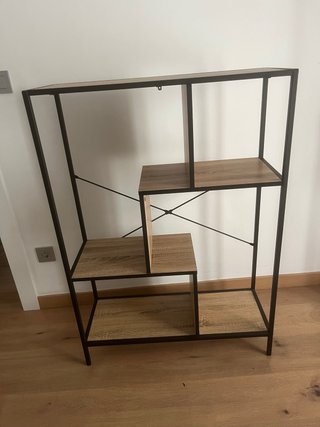 Estantería Metálica y Madera