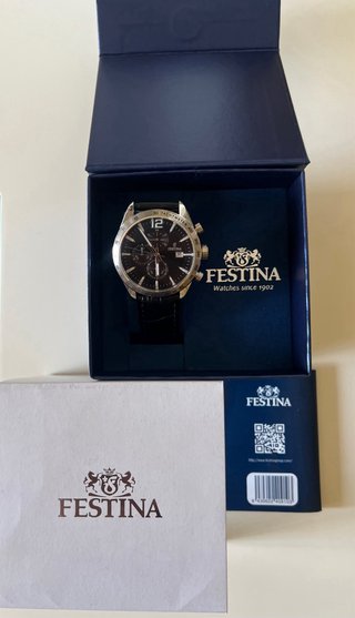 Reloj Festina Cronógrafo Negro y Plateado