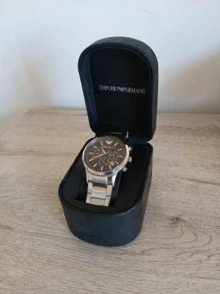 Reloj Emporio Armani Negro y Plateado
