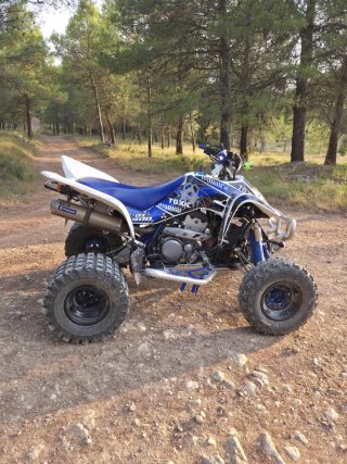 Suzuki LTZ 400 cambio 4x4