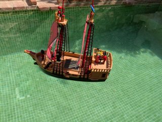 Barco Pirata Playmobil con Figuras
