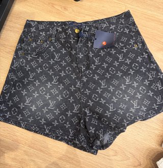 Shorts Louis Vuitton Monogram Gris