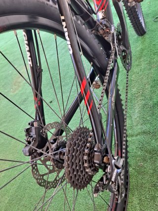 Bicicleta Montaña Giant Talon Negra