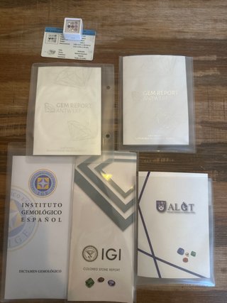 Lote de diamantes y zafiros para joyería