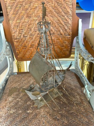 Escultura Barco Metal