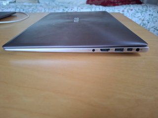 ASUS Zenbook UX303LB Plata