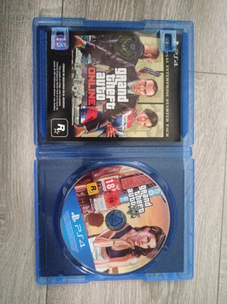 Juego PS4 GTA V Premium Edition Sin Usar