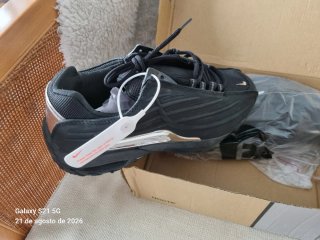 Nike Zapatillas Negras Sin Estrenar, NEGOCIABLES