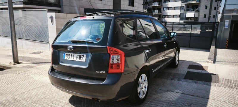 KIA Carens 2008 - foto 1