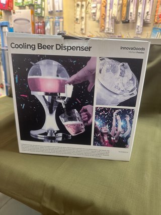 Dispensador de cerveza transparente