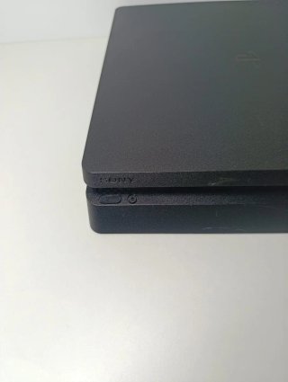 Pack PS4 Negra + 4 Juegos + Mando