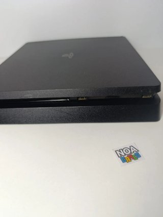 Pack PS4 Negra + 4 Juegos + Mando