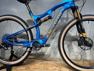 BERRIA MAKO 2021 KASHIMA/ TALLA M