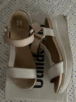 Sandalias Callaghan Beige y Blanco