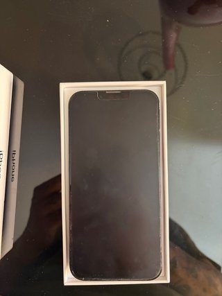 iPhone 13 256GB + AirPods 4
