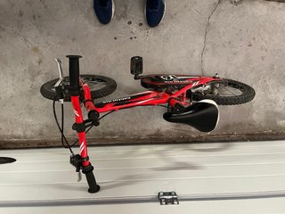 Bicicleta infantil California 16 roja