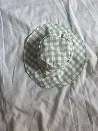 Lote 4 gorras y sombrero verano