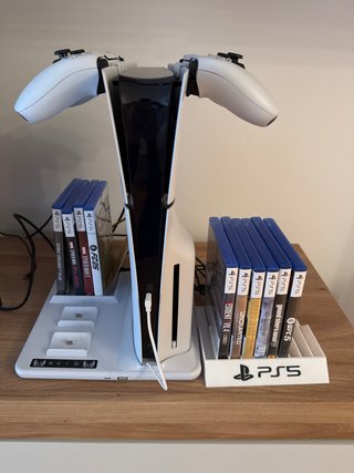 Consola PS5 con 2 mandos y juegos