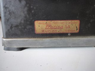 Calculadora Mecánica Precisa Antigua