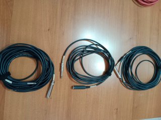 Microfono JTS TM-969 e cavi audio