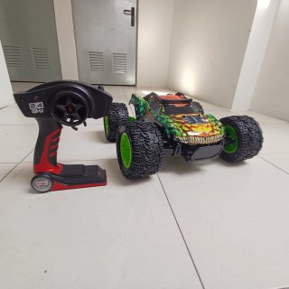 Coche teledirigido 2.4 GHz