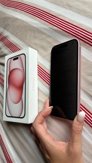 iPhone 15 Rosa