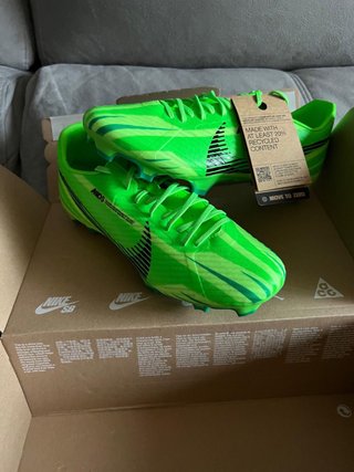 Botas de fútbol Nike Mercurial verdes talla 42