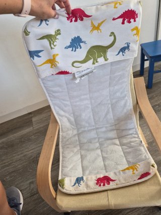 Silla infantil Ikea Poäng dinosaurios