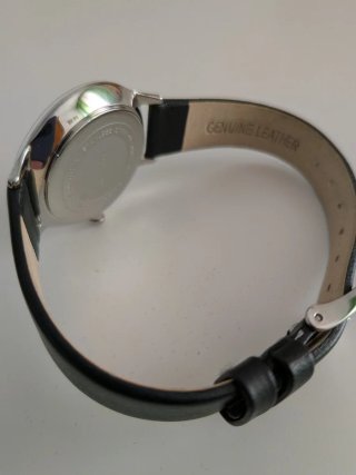 Reloj Viceroy Mujer Correa Negra y Esfera Blanca