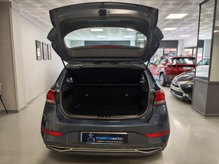 HYUNDAI i30 1.5 DPi Klass SLX 2021