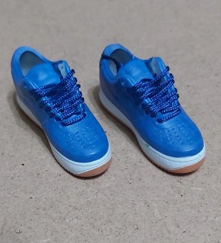 Zapatillas deportivas escala 1/6